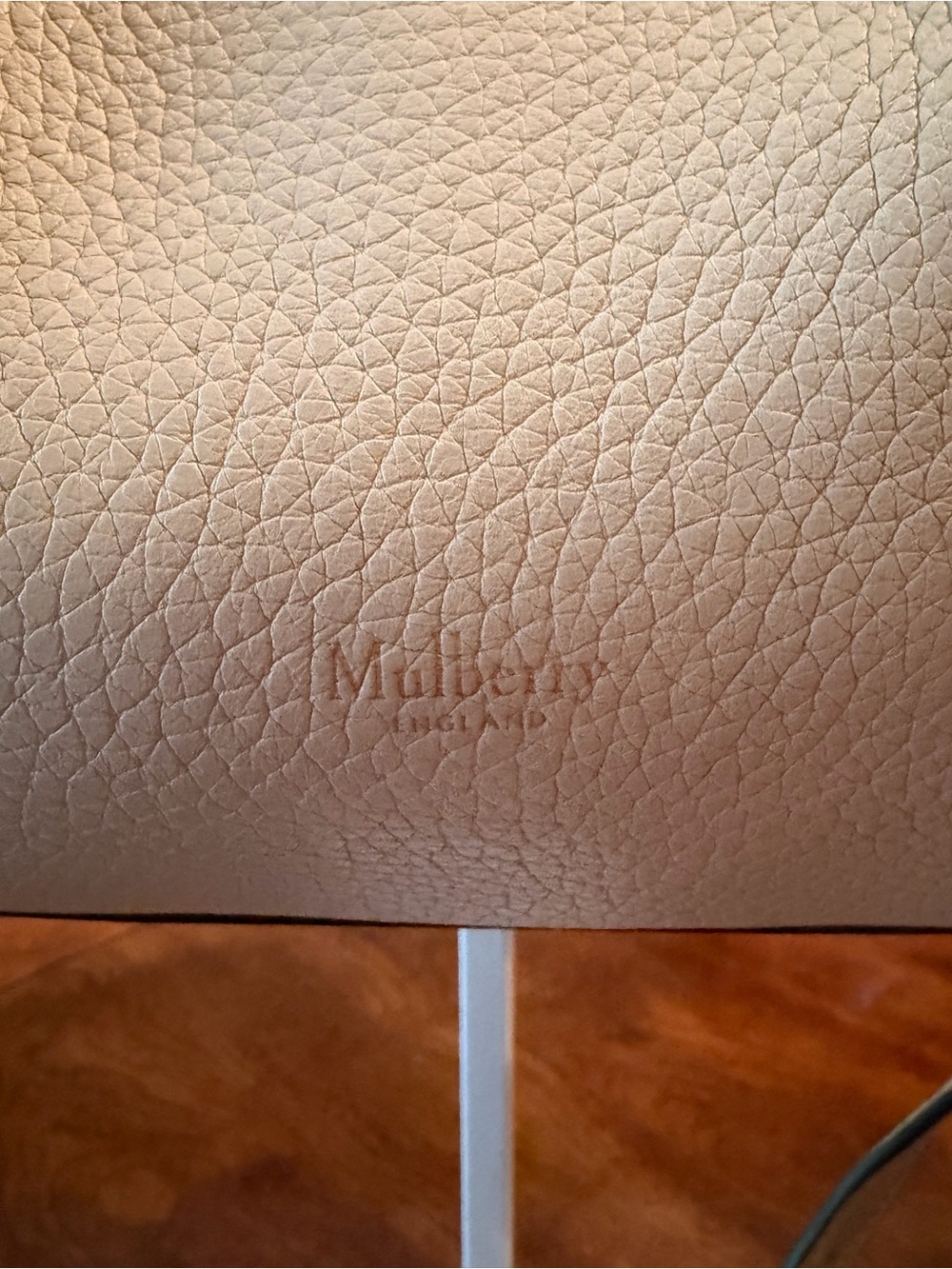 Beautiful Mulberry Small Iris Satchel in Soft Cream with Tan -Trim Handle - Picture 5 of 15